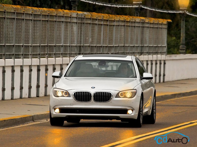 2011款宝马750Li 外观