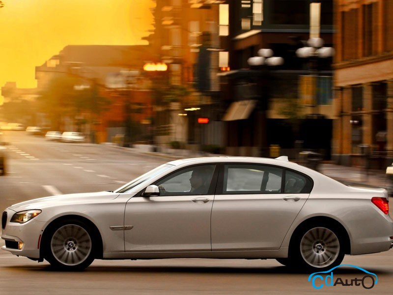 2011款宝马750Li 外观