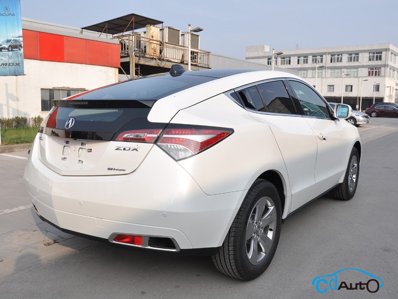 2012款讴歌ZDX 外观