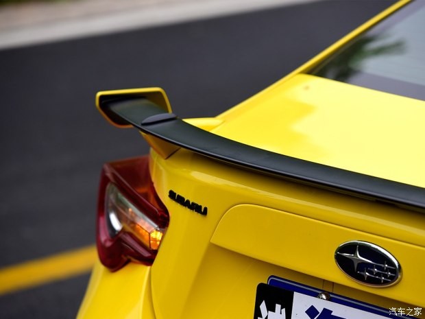 斯巴鲁 斯巴鲁BRZ 2017款 2.0i 自动type-RS黄色特装版