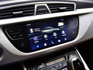 吉利汽车 博越 2018款 1.8TD 自动两驱智尊型4G互联版