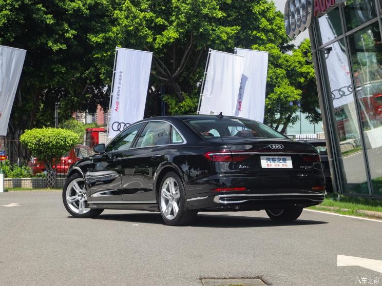 奥迪(进口) 奥迪A8 2023款 A8L 50 TFSI quattro 臻选型