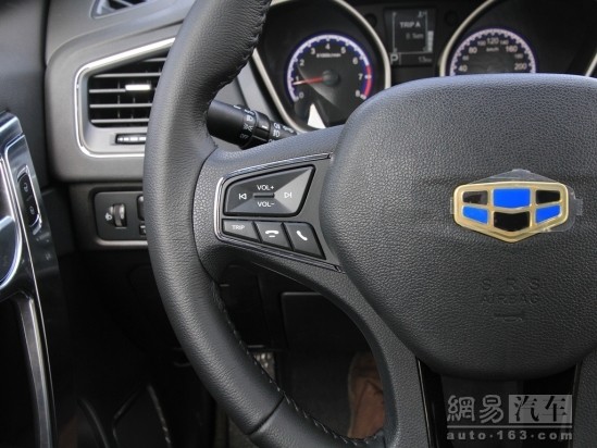 吉利豪情SUV 2015款 2.4 AT两驱尊贵型