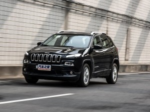 广汽菲克Jeep 自由光 2016款 2.0L 优越版