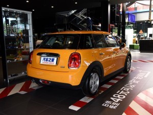 MINI MINI 2015款 1.2T 手动 ONE 五门版