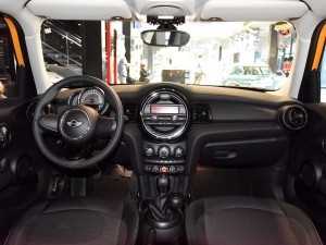 MINI MINI 2015款 1.2T 手动 ONE 五门版