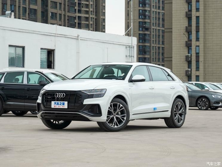 奥迪(进口) 奥迪Q8 2022款 55 TFSI 豪华动感型