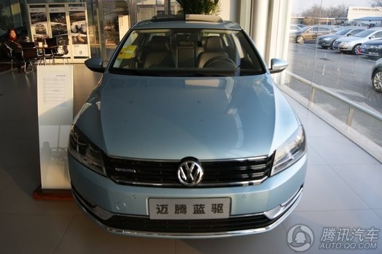 2013款 大众 迈腾 1.4TSI 蓝驱版 （冰川蓝）