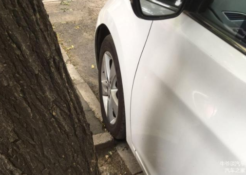 5条停车坏习惯 有一条就可能爆胎 很多人都犯过