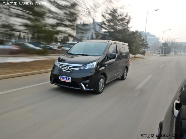 日产郑州日产日产NV2002014款 1.6L CVT尊贵型