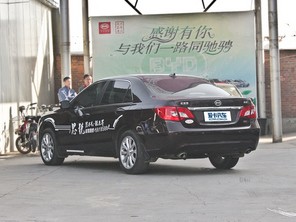 比亚迪汽车2013款思锐